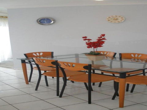 Ourimbah - Across From The Local Rock Pools - Holiday Byron Bay 1