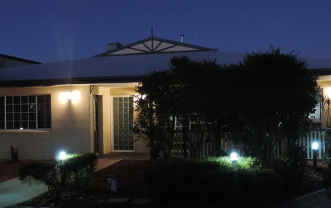 Outback Motel - Holiday Byron Bay 3