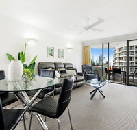 Pacific Resort in the Heart of Broadbeach - Holiday Byron Bay