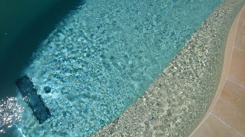 Palm Lakeside Holiday Home - Bowen, Whitsundays, Queensland - Holiday Byron Bay 1