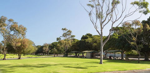 PALPERIPA - 23 Heathcote Street - Holiday Byron Bay 3