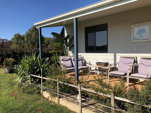 PANORAMA @ Lismar Lodge - Holiday Byron Bay 1