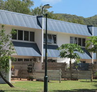Paradise Apartments Unit 4 - Holiday Byron Bay