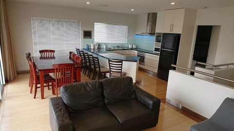 Paradise Escapes - Holiday Byron Bay 2