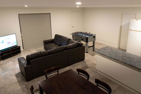Paradise Escapes 002 - Holiday Byron Bay 2