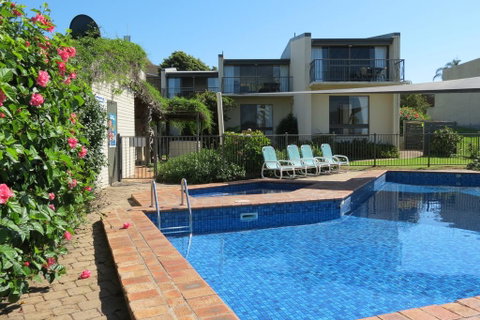 Penguin Mews - Holiday Byron Bay 0