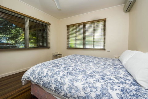 Picnic Bay Apartments Unit 3 - Holiday Byron Bay 1