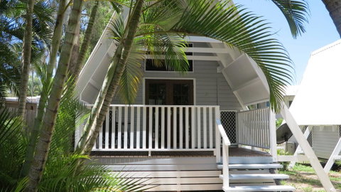 Picnic Bay Chalet Unit 2 - Holiday Byron Bay 0