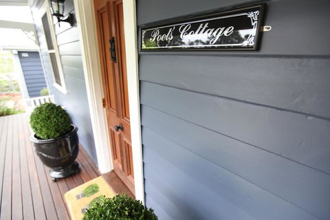 Poet's Cottage - Fireplace, Close To Treks - Holiday Byron Bay 2