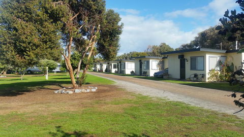Port Lincoln Caravan Park - Holiday Byron Bay 1