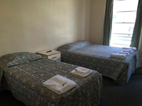 Port Macquarie Hotel - Holiday Byron Bay 1