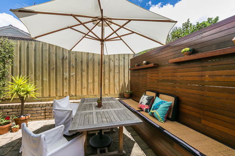 Pride Street Unit 1-13 - Holiday Byron Bay 0
