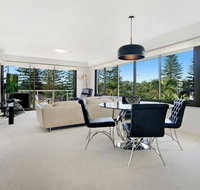 Private Apartment - Central Broadbeach - Holiday Byron Bay