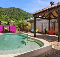 Private Large Cairns Family Home Rainforest Views - Holiday Byron Bay