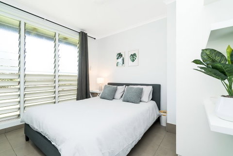 Private Pool, Big Backyard, Aircon - Paradise! - Holiday Byron Bay 3