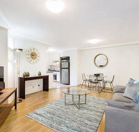 Pyrmont Self-Contained Modern One-Bedroom Apartment 28 Mill - Holiday Byron Bay