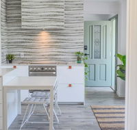 Quiet Pet Friendly Home 3 houses to beach entry with Private Pool Walk to Shops - Holiday Byron Bay