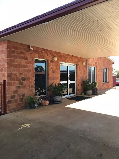 RAILWAY HOTEL MOTEL - Holiday Byron Bay 0
