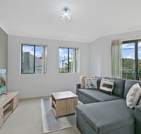 REDFERN 3 BEDROOM APARTMENT FREE PARKING WALK TO CENTRAL STATION NRE187 - Holiday Byron Bay