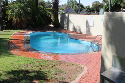 Renmark Hotel Motel - Holiday Byron Bay 1