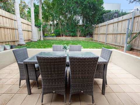 RIPPLES-hosted By:L'Abode Accommodation - Holiday Byron Bay 1