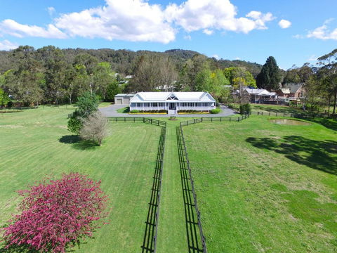 Rivermist - Luxury 6 Bedrooms & 6 Bathrooms! - Holiday Byron Bay 0