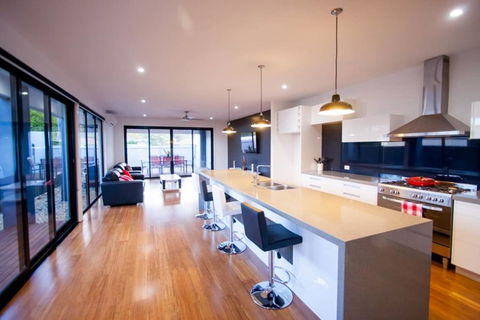RL Apartments 3 Simms St - Holiday Byron Bay 2