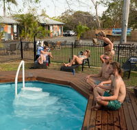 Rockhampton Backpackers YHA - Holiday Byron Bay