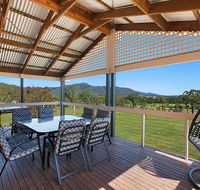 Rosamund House in Broke 4br House in walking distance to Cellar Doors
