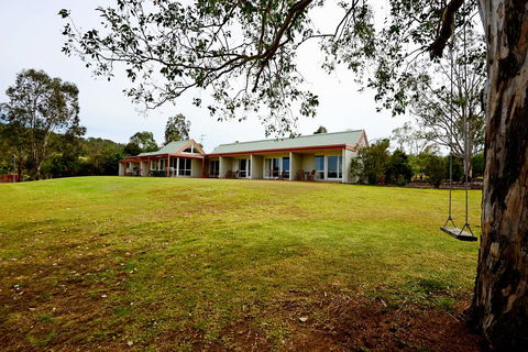 Rothbury Escape - Holiday Byron Bay 0