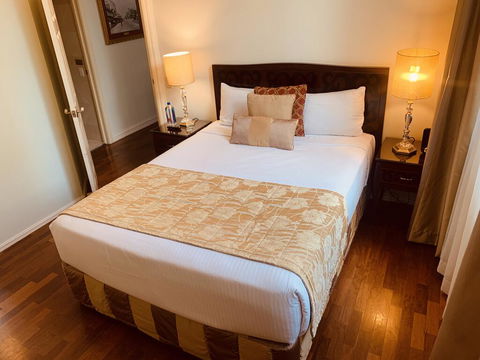 Royal Albert Hotel - Holiday Byron Bay 2