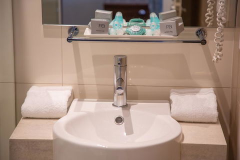 Royal Hotel Randwick - Holiday Byron Bay 1