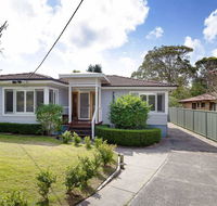 Rubys Retreat' 44 Achilles Street - pet friendly aircon  boat parking