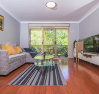 Rustic Hardwood 2 Bedroom Apartment in Randwick - Holiday Byron Bay