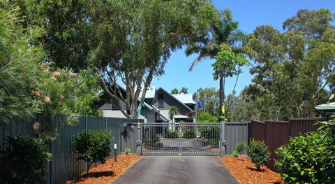 Salamander Bay Bed And Breakfast - Holiday Byron Bay 1