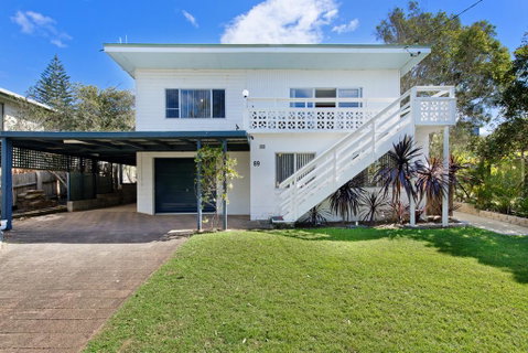 Salt Breeze - Holiday Byron Bay 0