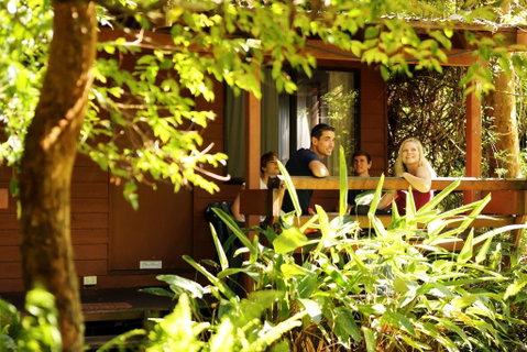 Samurai Beach Bungalows - Port Stephens YHA - Holiday Byron Bay 0