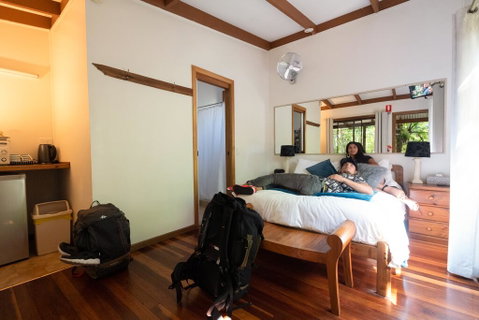 Samurai Beach Bungalows - Port Stephens YHA - Holiday Byron Bay 1