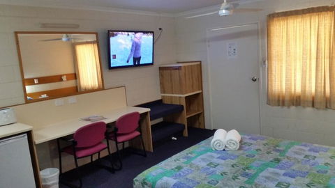 Sandcastle Motel Tin Can Bay - Holiday Byron Bay 2