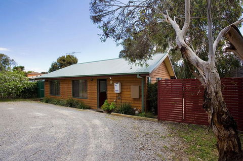 Sandhurst Escape 2-17 - Holiday Byron Bay 1
