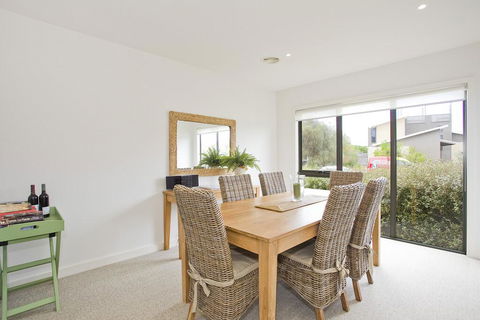 Sands Supreme 55 - Holiday Byron Bay 2