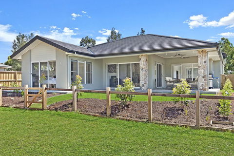 Santa Ana Retreat - Holiday Byron Bay 0