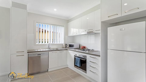 Scott Street Couples Getaway - Holiday Byron Bay 3