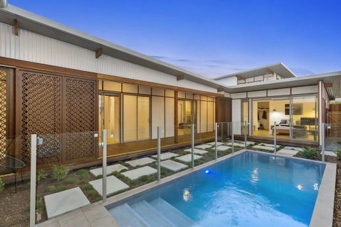 SEA GEM ON ECLIPSE - Holiday Byron Bay 2