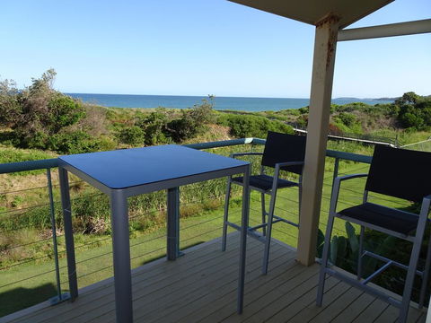 Sea Views At Aqualuna - Holiday Byron Bay 0