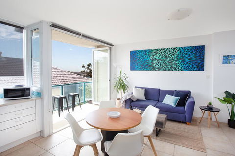 Sea Views Bondi Beach - Holiday Byron Bay 0