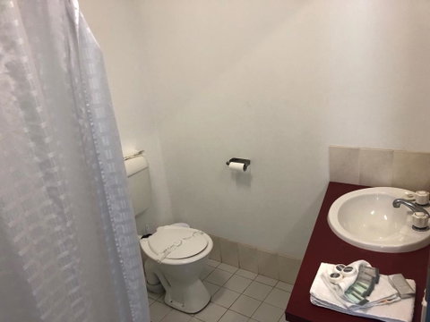 Seabreeze Beach Hotel - Holiday Byron Bay 2