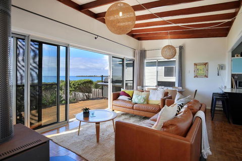 Seakissed Beach House - Holiday Byron Bay 0