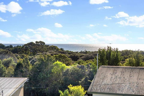 SEASIDE SERENITY 2 - L'Abode Accommodation - Holiday Byron Bay 3