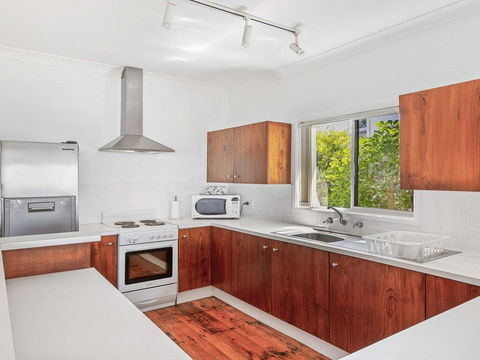 Seaspray On Culburra - Dolphin And Whale Watching - Holiday Byron Bay 2